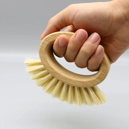 Oval handle scrub brush